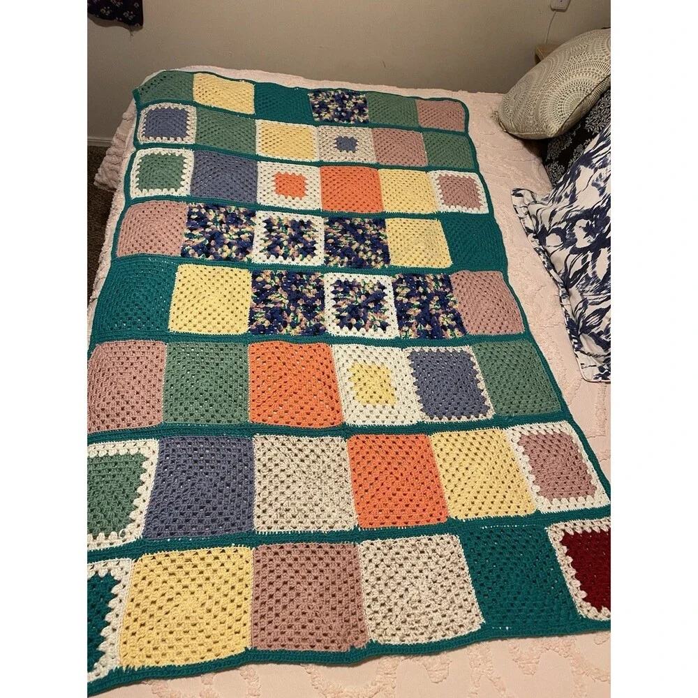 Vintage 1980s Pastel Heavy Crocheted Granny Square Throw Blanket 64x44”